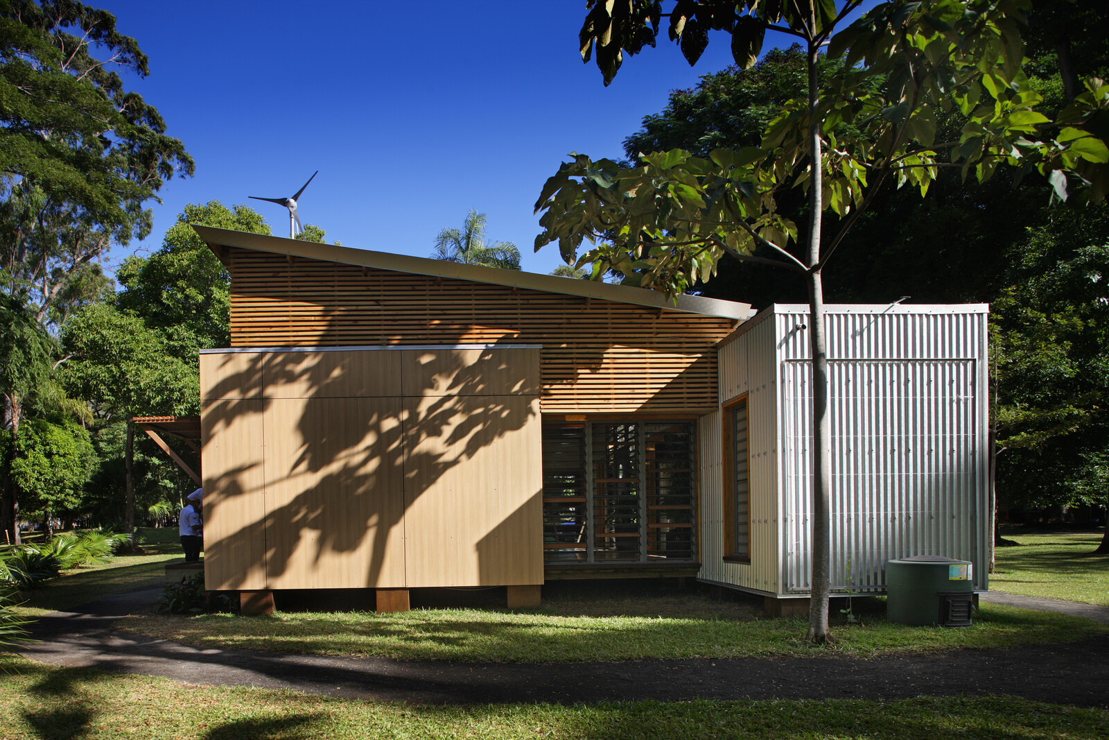 concept de maison tropical environnemental - facade
